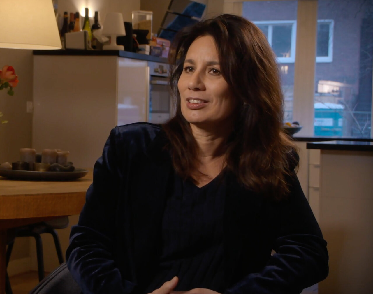 Anne-Mei The vertelt over druk van de omgeving.